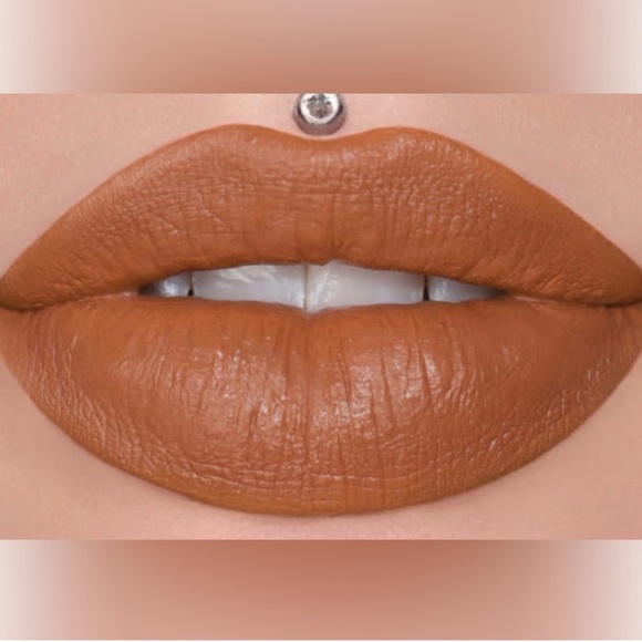 Jeffree Star Other - Jeffree Star ⭐️ Velour Liquid Lipstick 💄 Plastic Surgery